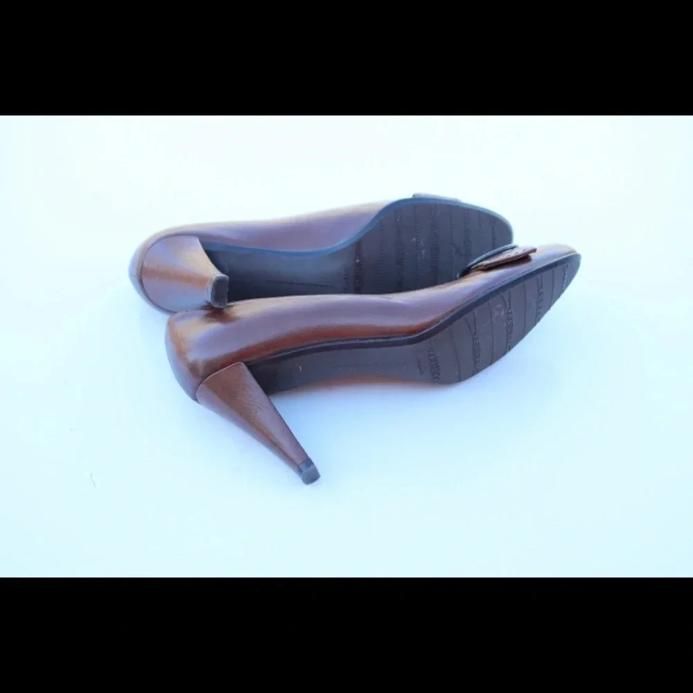 Stuart Weitzman pumps - Picture 8 of 8